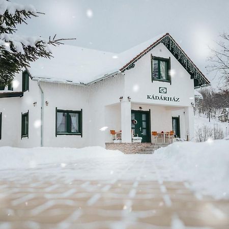 Bed and Breakfast Kadarhaz Vlahita Exteriér fotografie