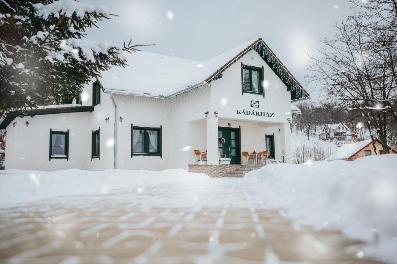 Bed and Breakfast Kadarhaz Vlahita Exteriér fotografie