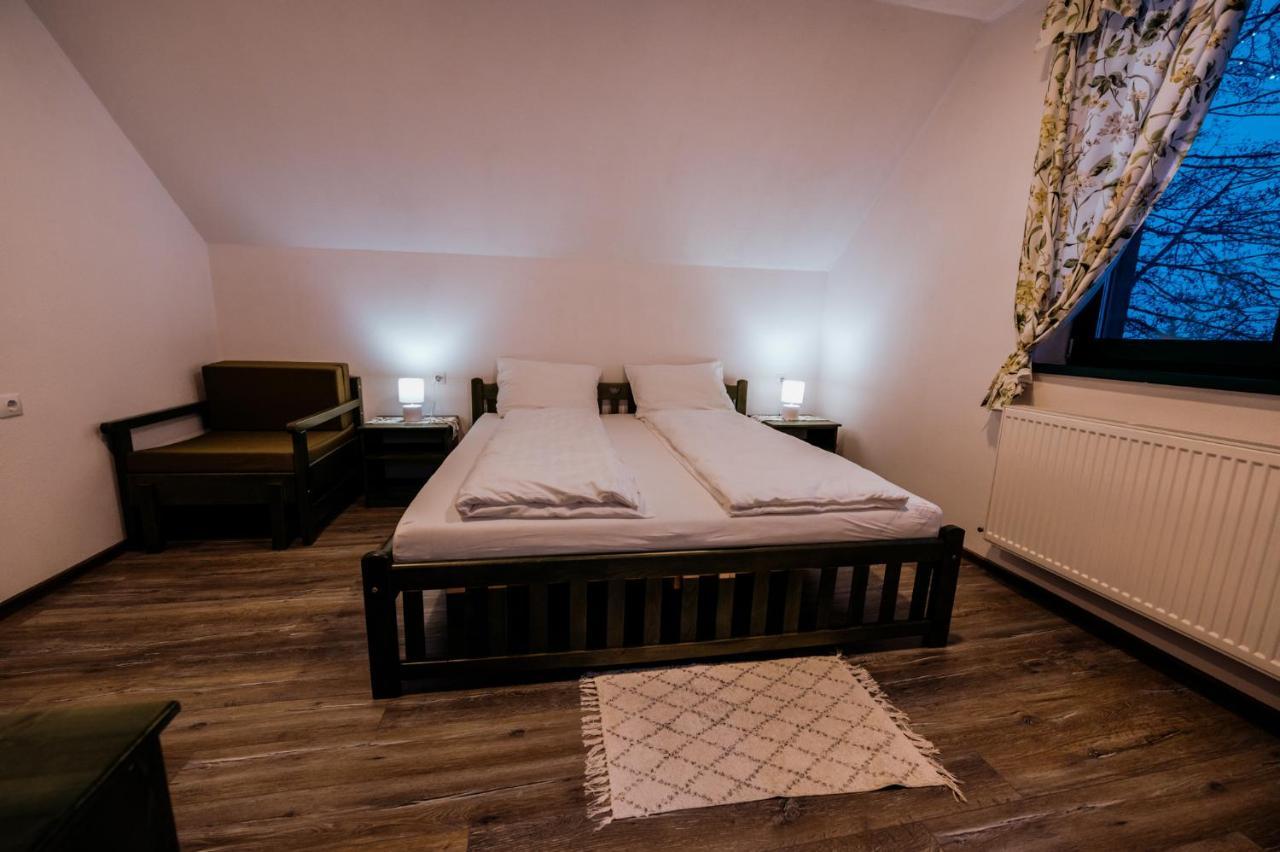 Bed and Breakfast Kadarhaz Vlahita Exteriér fotografie